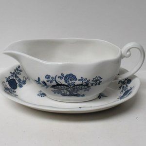 Enoch Wedgwood Tunstall BLUE ONION Gravy or Sauce Boat with Under Tray